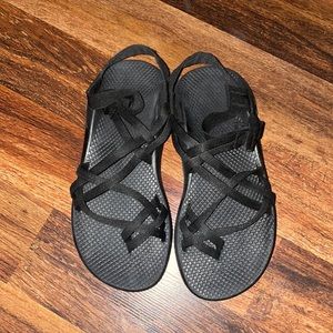 Black chacos